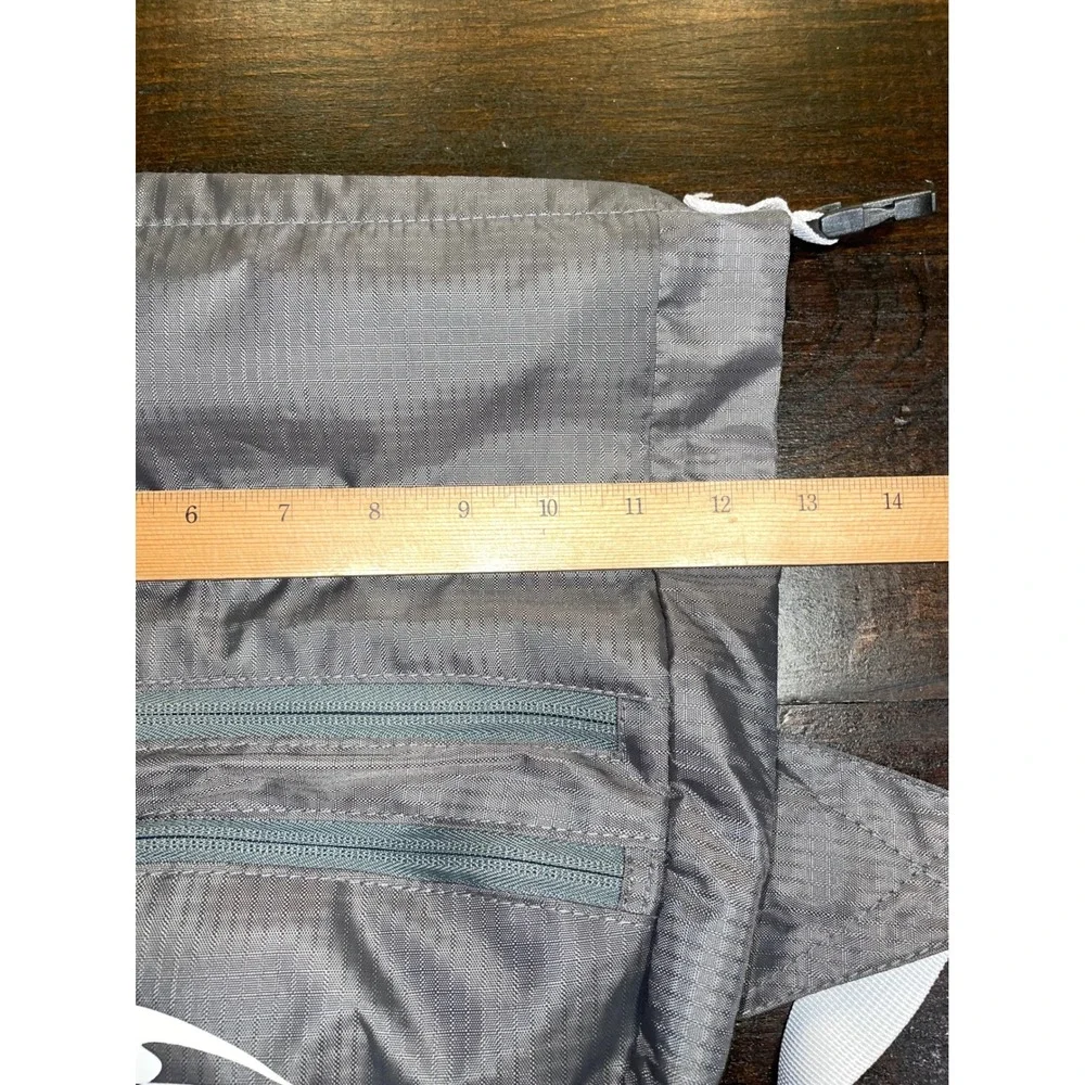 SeaWorld‎ Gray Drawstring Backpack Bag Water Resistant Travel Park Souvenir